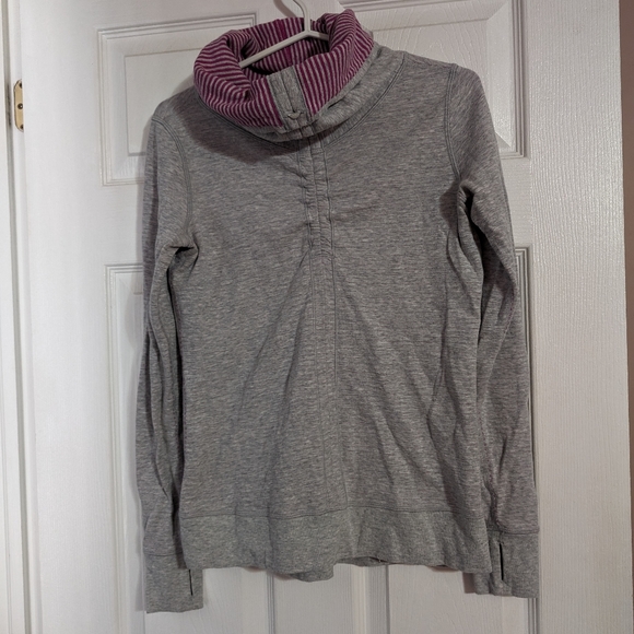 Lululemon pull over - Picture 2 of 4